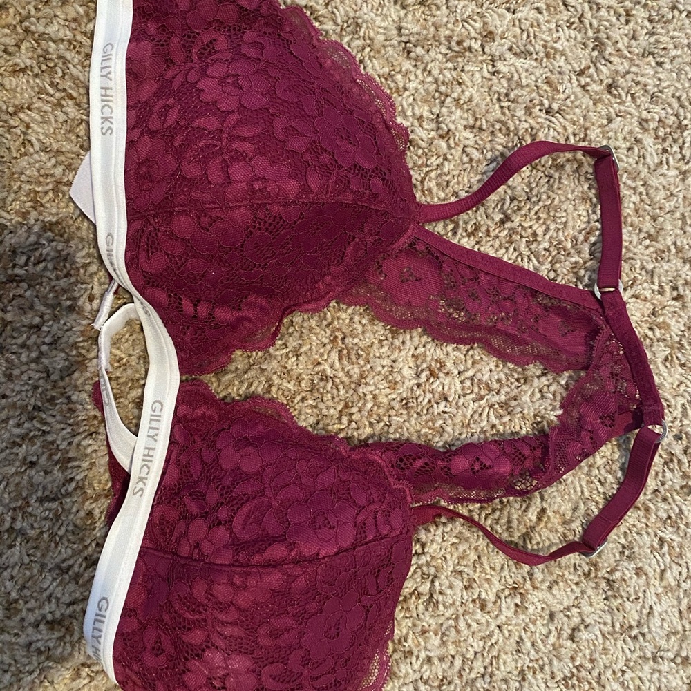 GILLY HICKS BRA